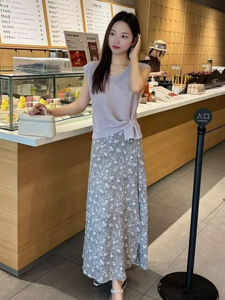 2025夏季新款时尚气质显瘦冰丝针织衫法式设计感侧开叉洋气上衣女
