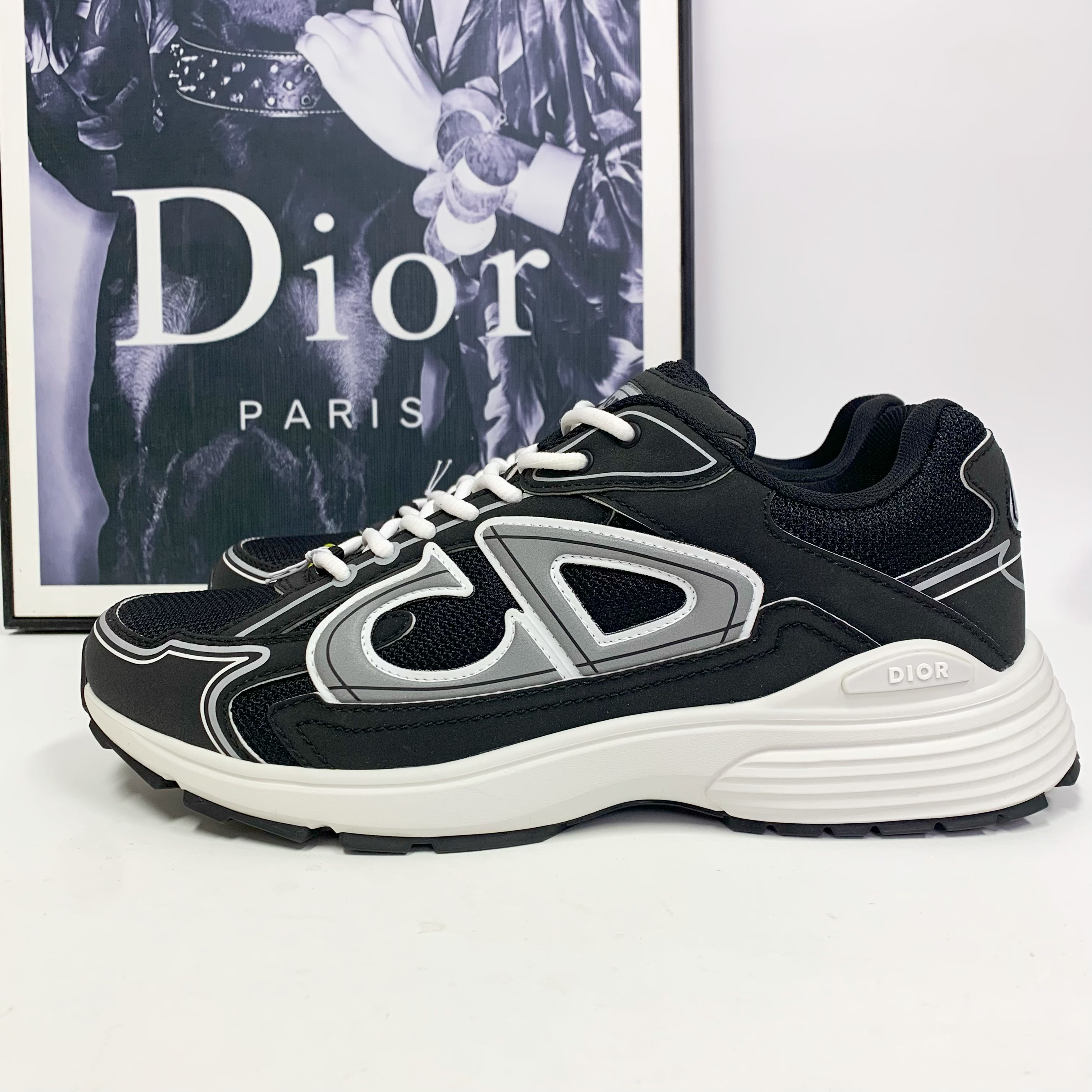 全新未使用 DIOR/迪奥 迪奥B30系列黑色网面带白色CD标运动鞋