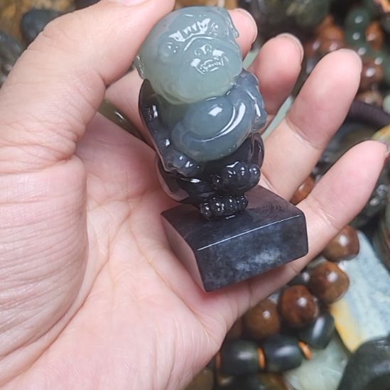 蛇纹石玉未镶嵌挂件