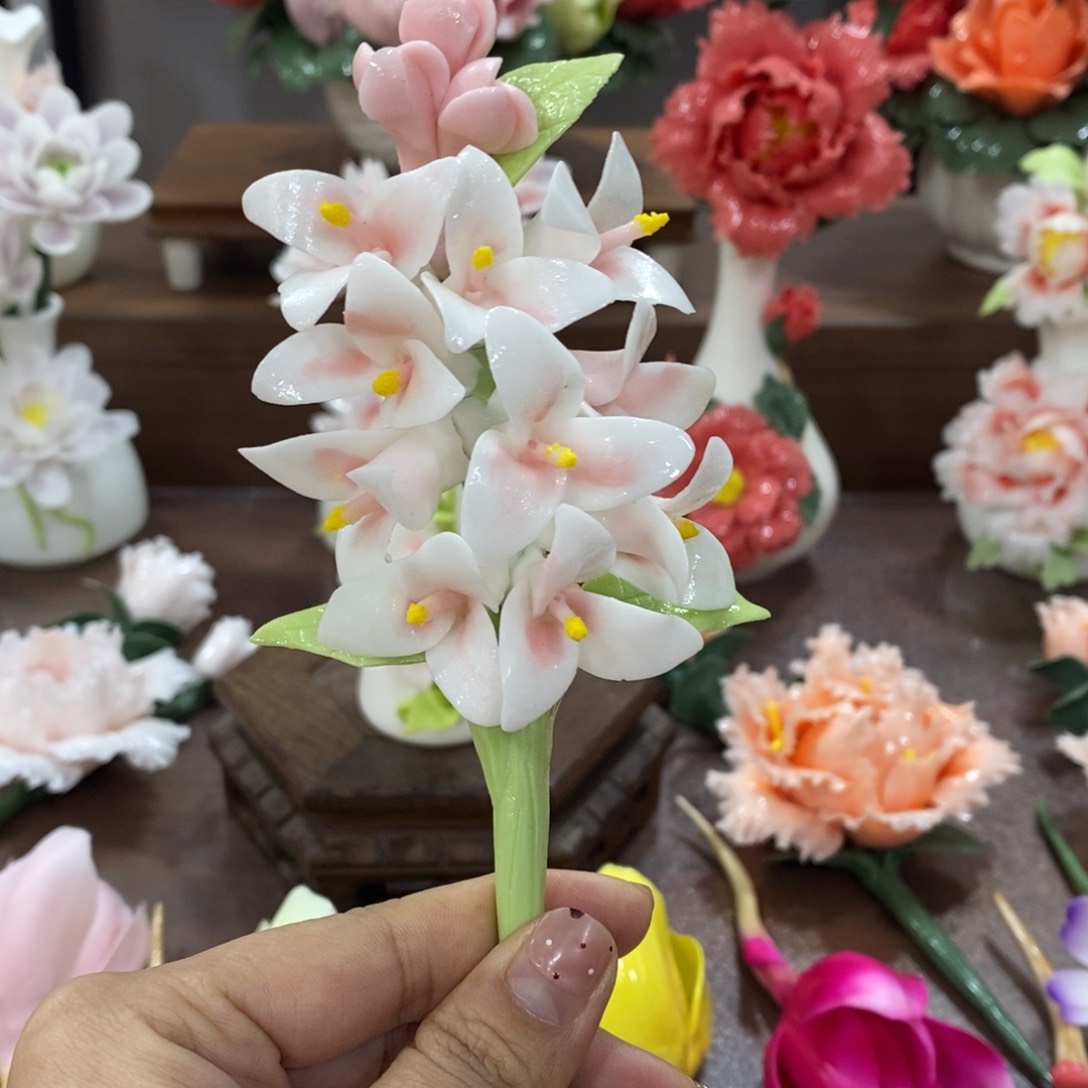 摆件陶瓷手工花摆件