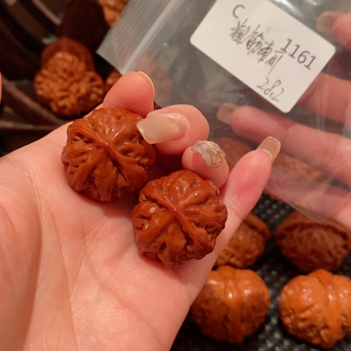 文玩核桃把件奥***曼精品