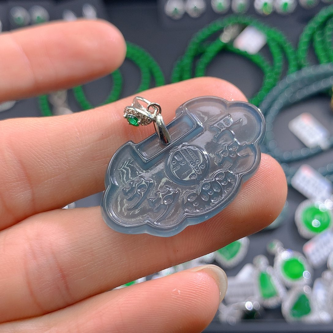 翡翠手链未镶嵌翡翠