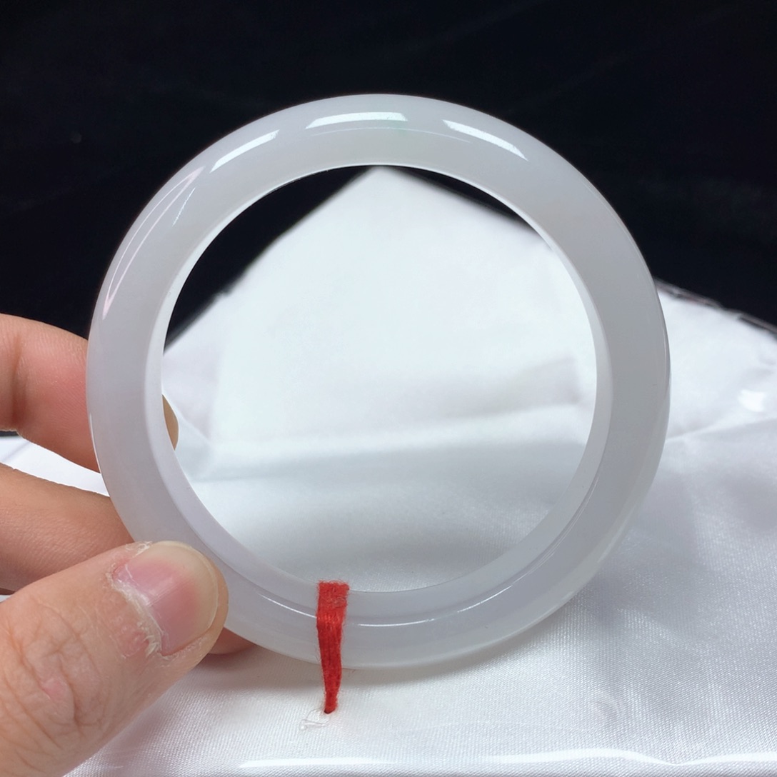 翡翠手镯（圆镯）未镶嵌58.1