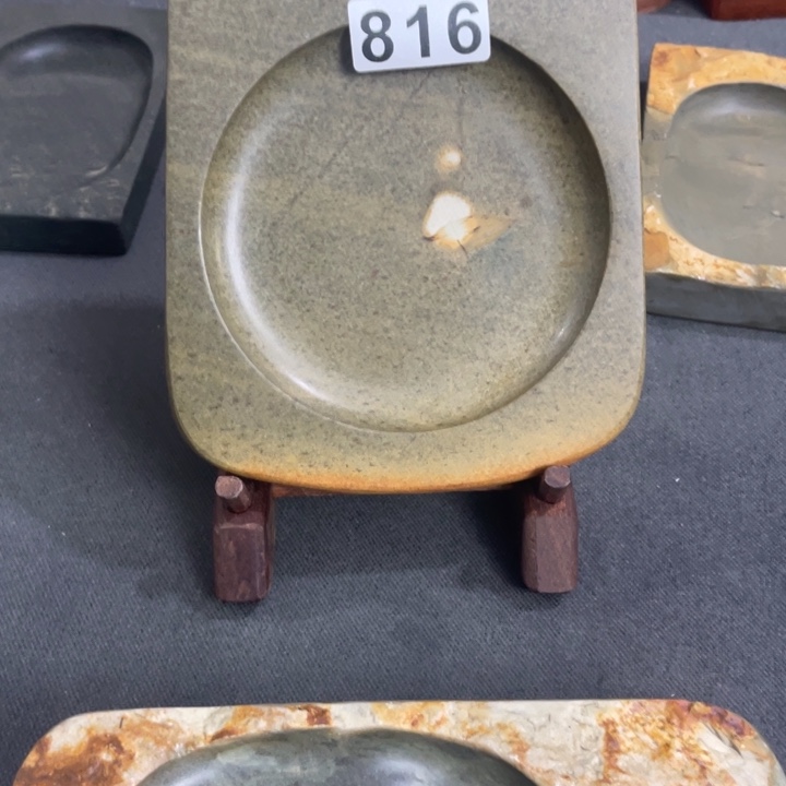 懒***汉广东肇庆原石端砚