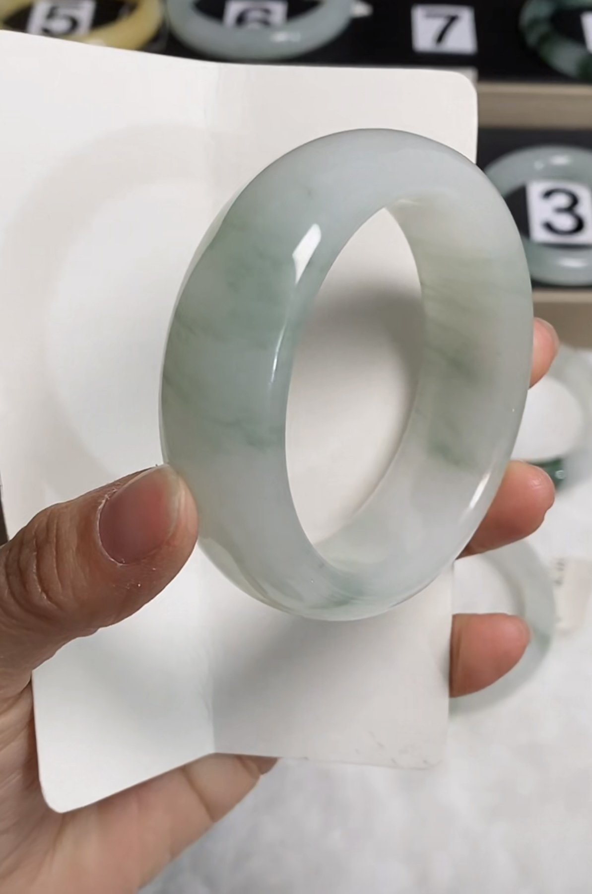 天山翠金丝玉宽胎手镯