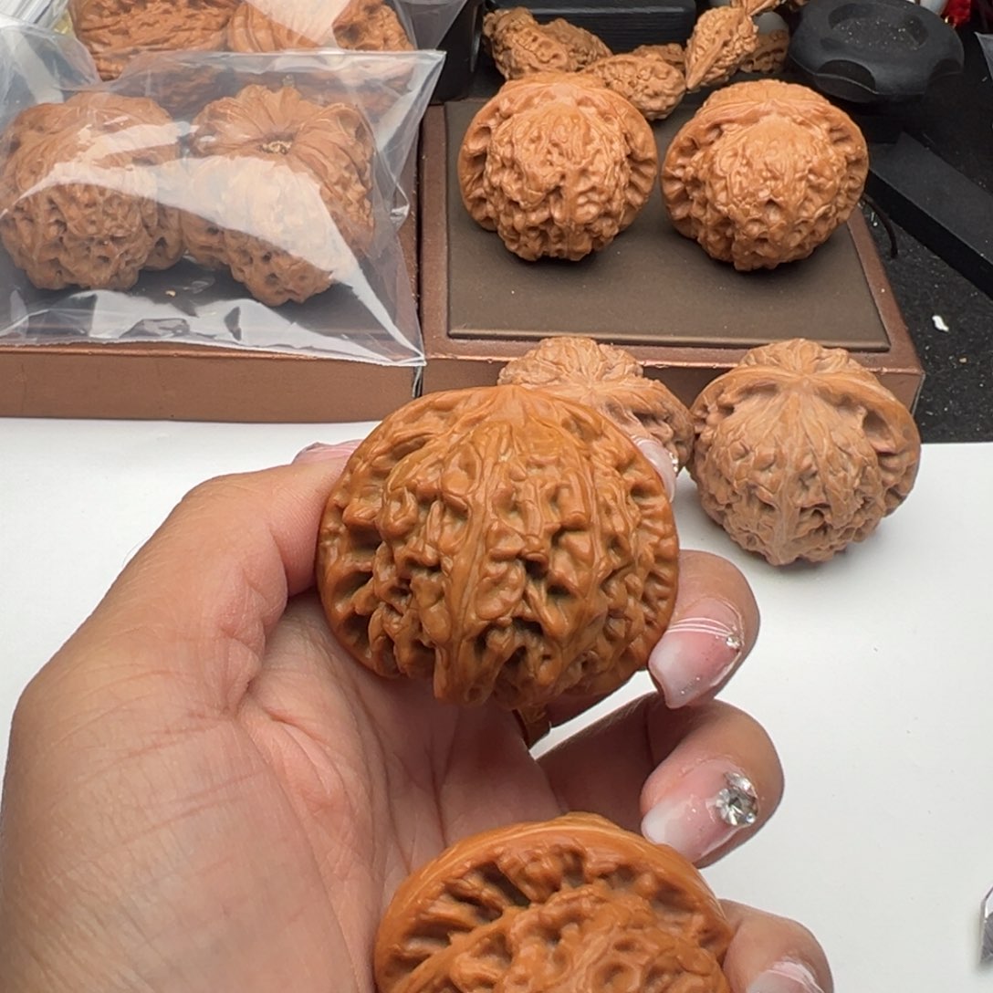 文玩核桃把件快*红锦鲤