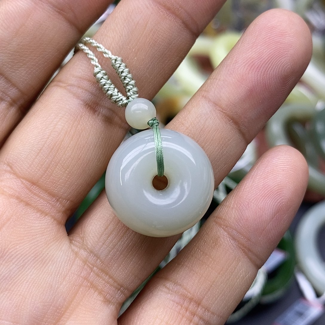 未镶嵌和田玉挂件梦*