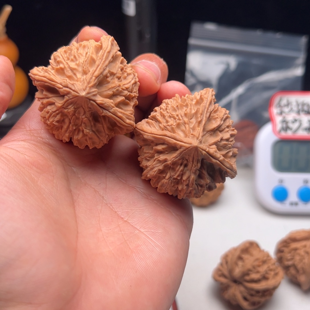 文玩核桃吊坠哈哈哈哈哈哈哈哈哈姐姐