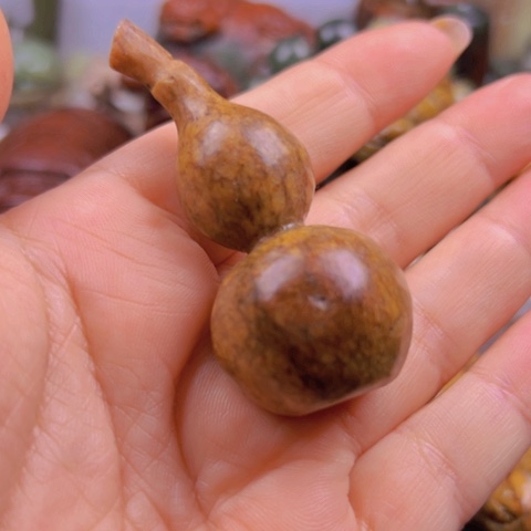 岫岩河磨玉（透闪石质玉）把件未镶嵌