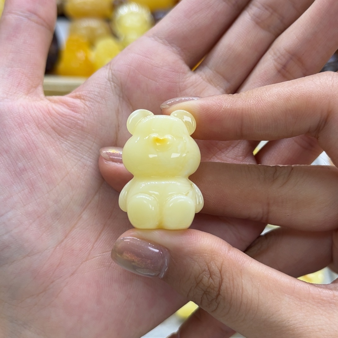 未镶嵌颈饰蓝珀天然琥珀白蜡熊6.2g