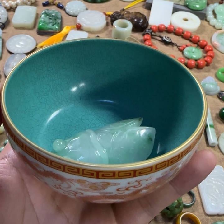 王***代精致精美好看好看的