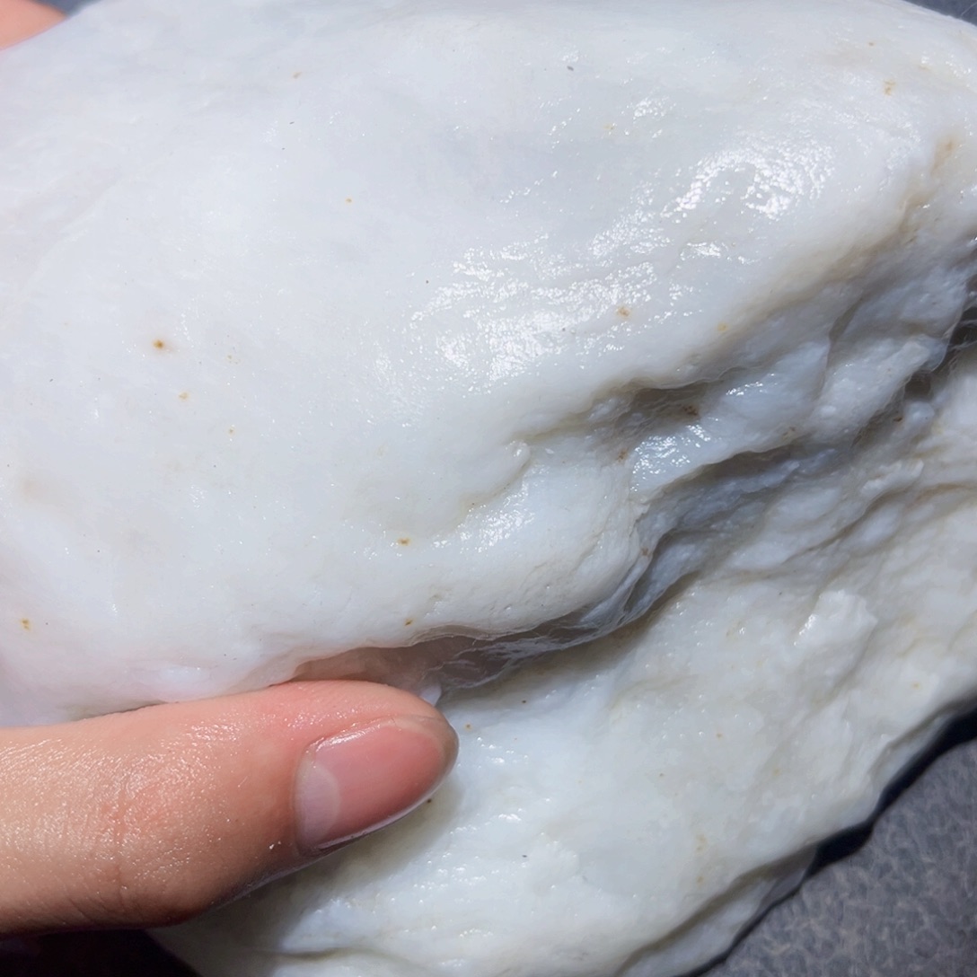 和田玉（糖玉）未镶嵌珠宝奇石