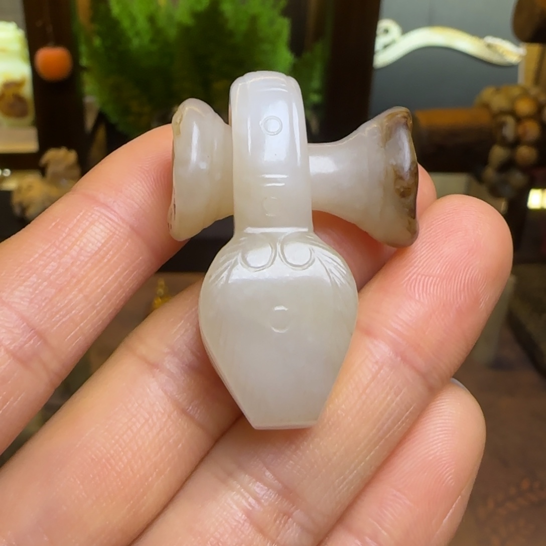 独***秋和田玉（糖玉）未镶嵌颈饰