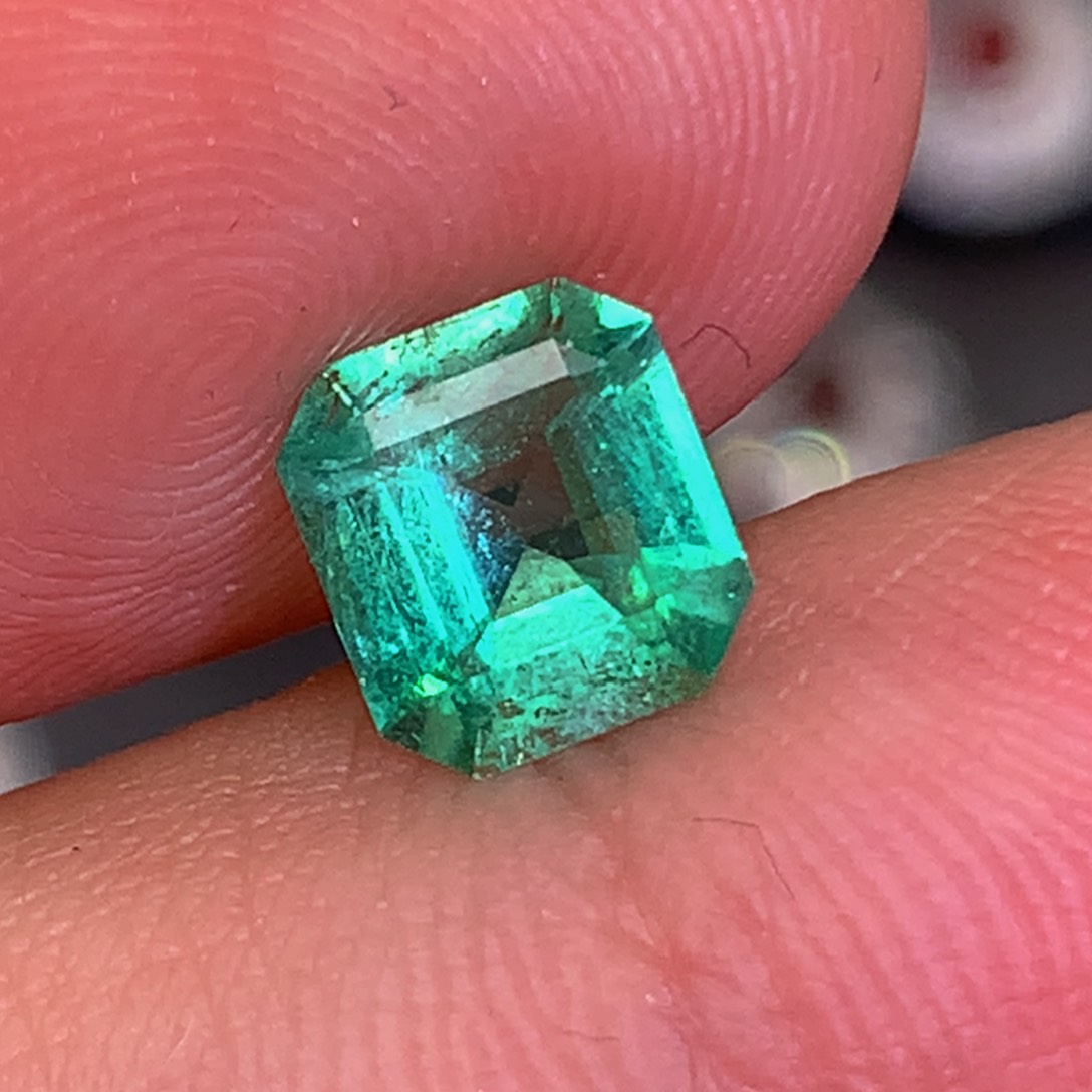 祖母绿裸石未镶嵌0.84