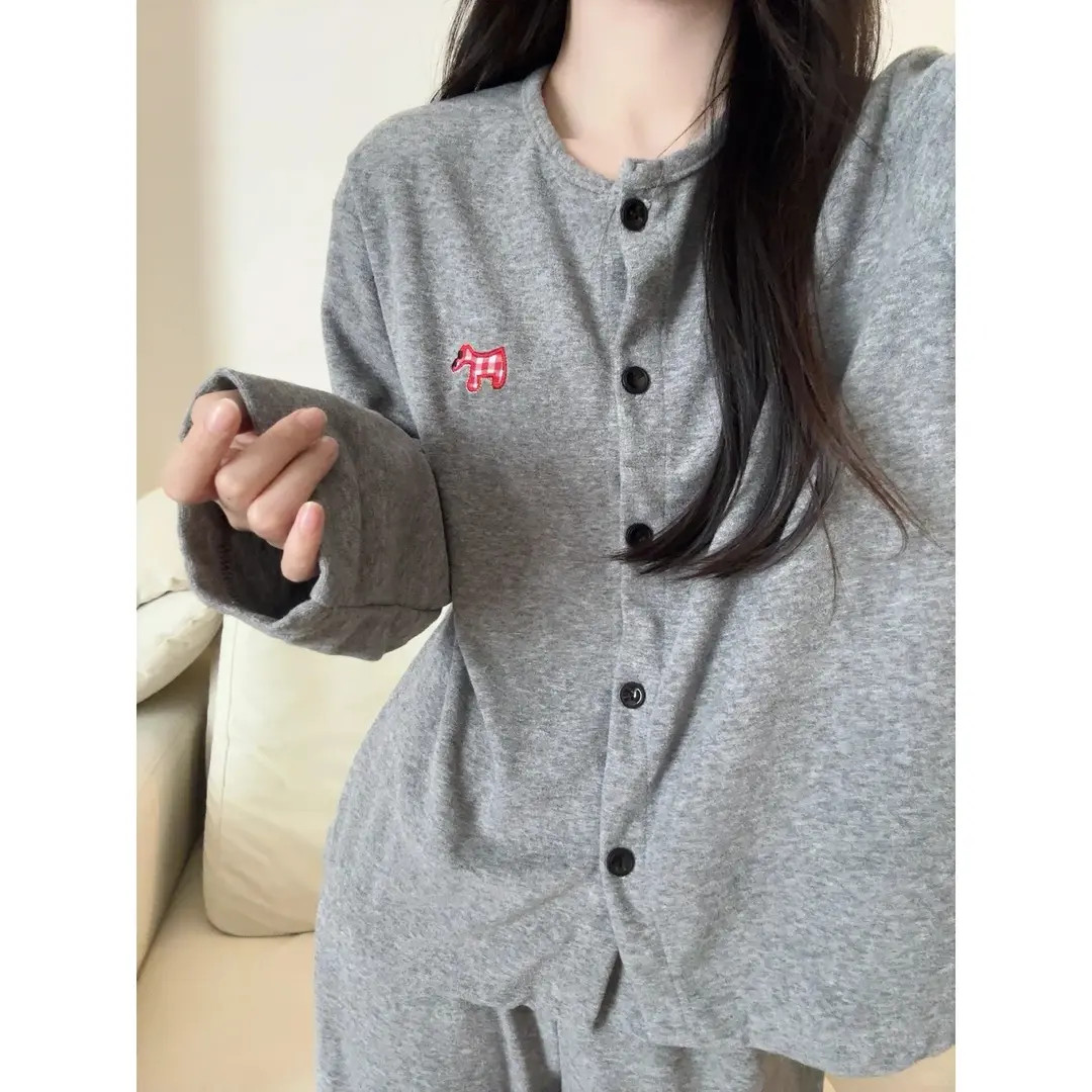 秋冬韩系简约可爱腊肠狗德绒保暖睡衣女款绣花长袖长裤家居服套装