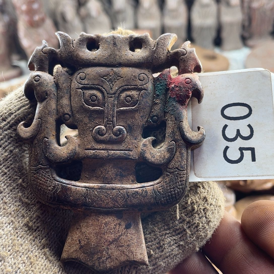 和田玉（糖玉）未镶嵌挂件