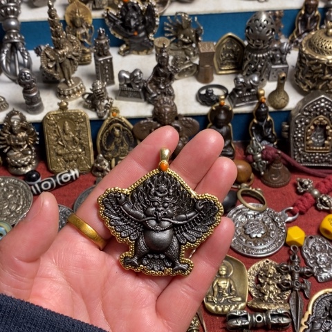 泥塑霸*小元素，品相完美