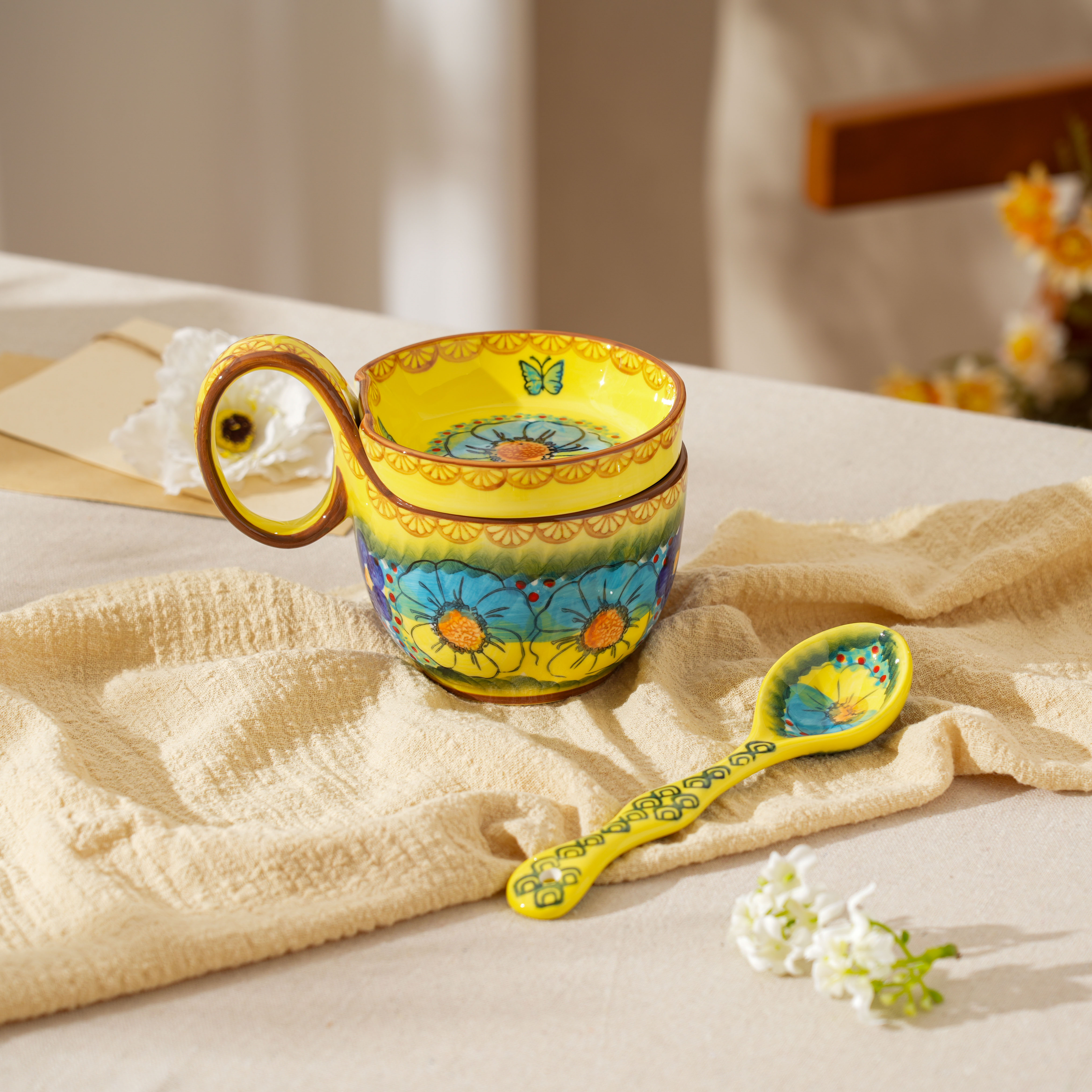 【SILESIA/出口原单】手绘琉璃黄彩-4.5英寸带盖曲把杯