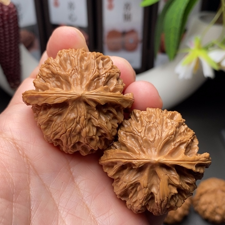 文玩核桃把件苹果园43