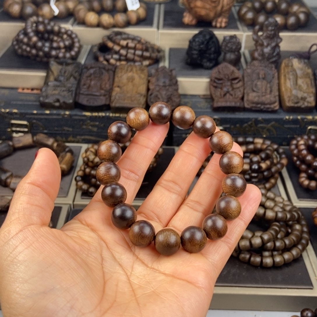 沉香手串匆**年越南芽庄白棋