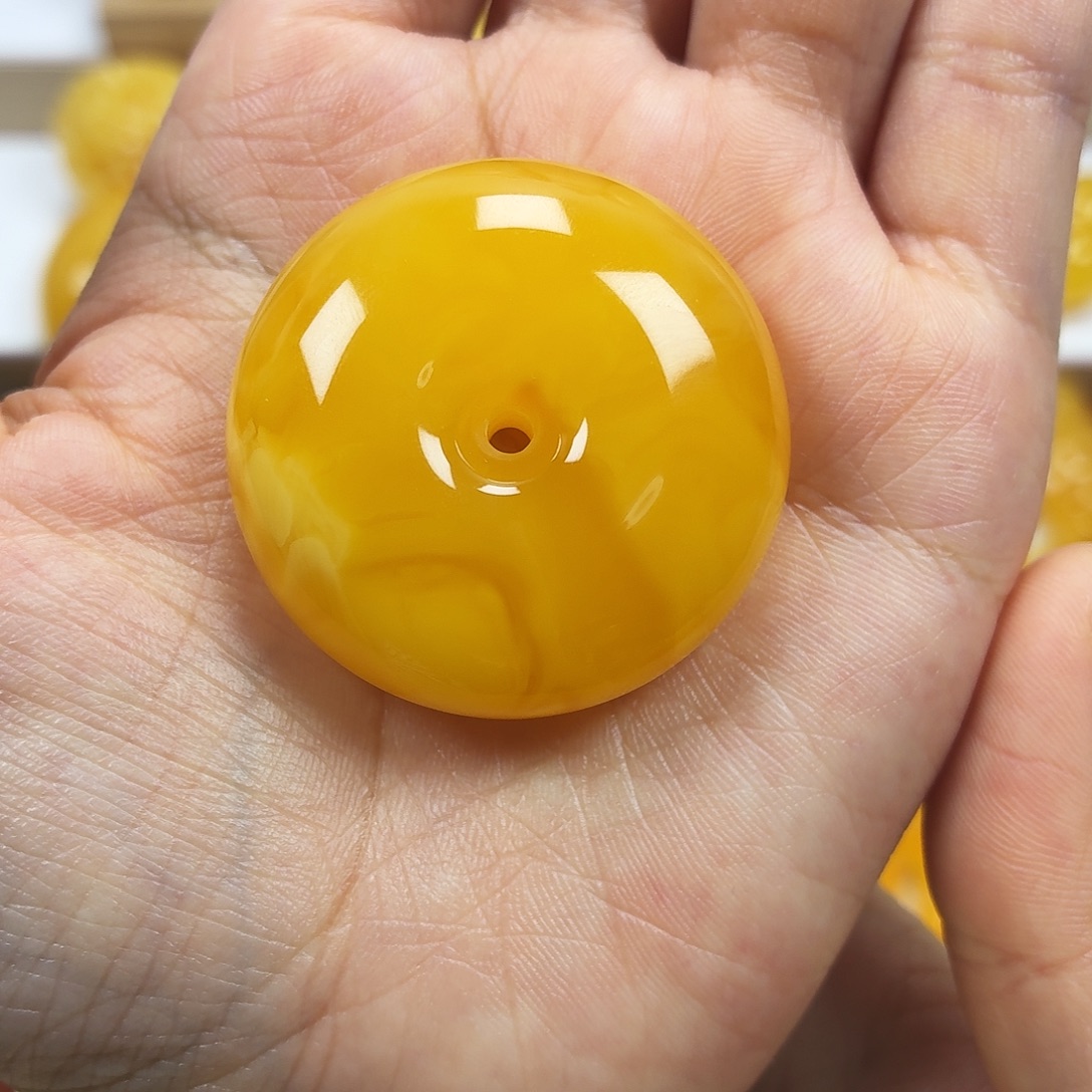 蜜蜡未镶嵌颈饰焦皮浓蜡妖花平安扣