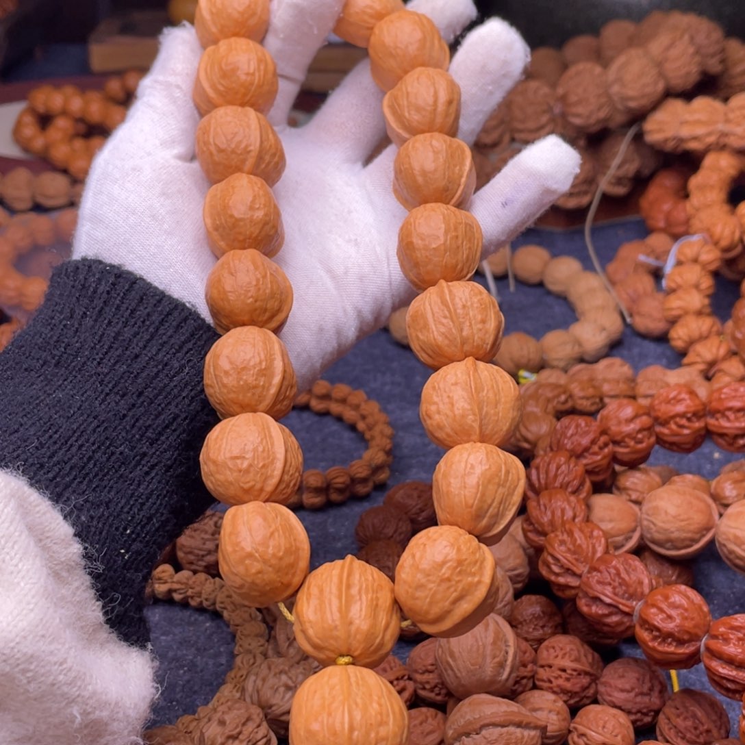 有***手串文玩核桃秋子