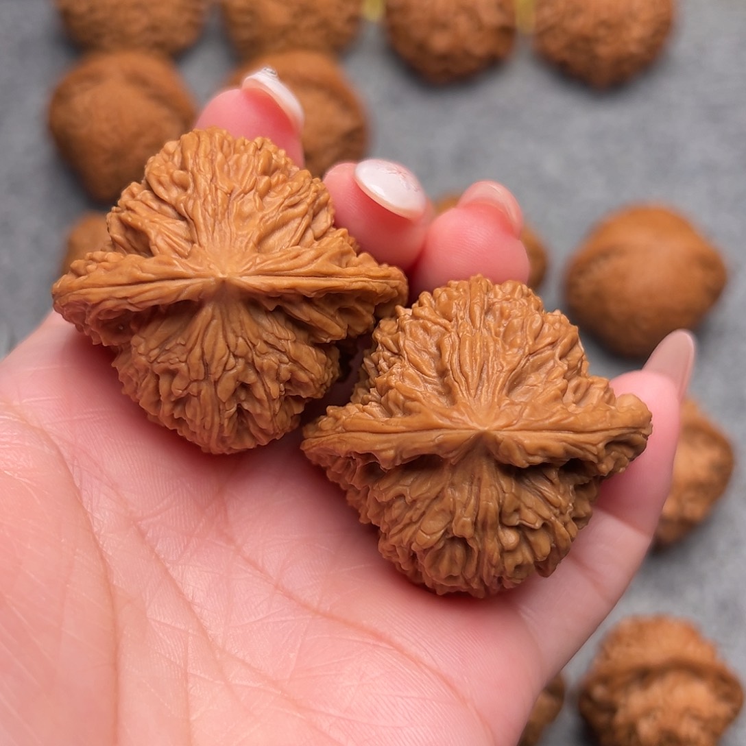 把件文玩核桃精品高炮三角南疆石43+全品毕业款