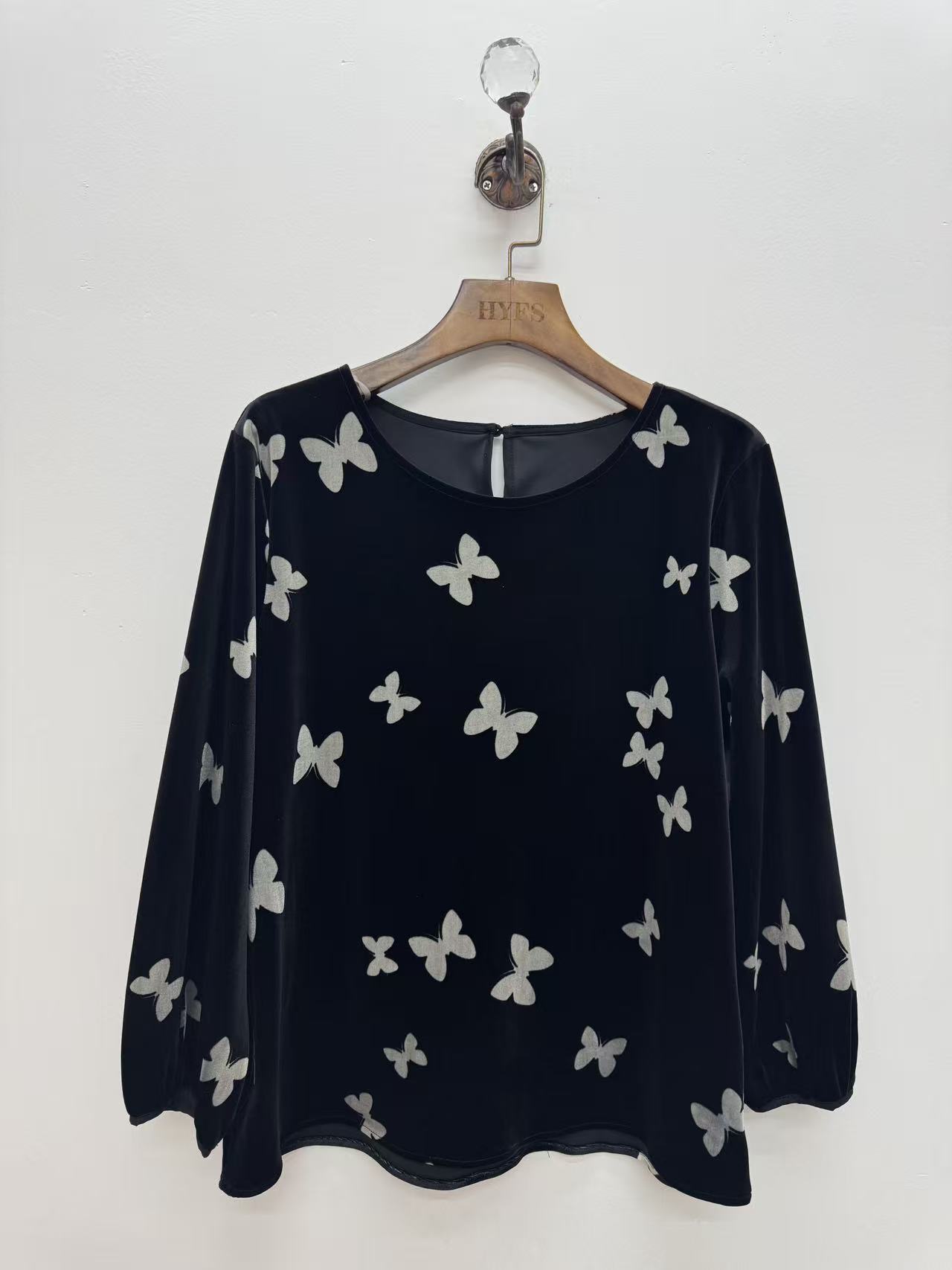 {yoyo主推/醋酸丝绒圆领上衣}圆领上衣时髦气质减龄打底时尚