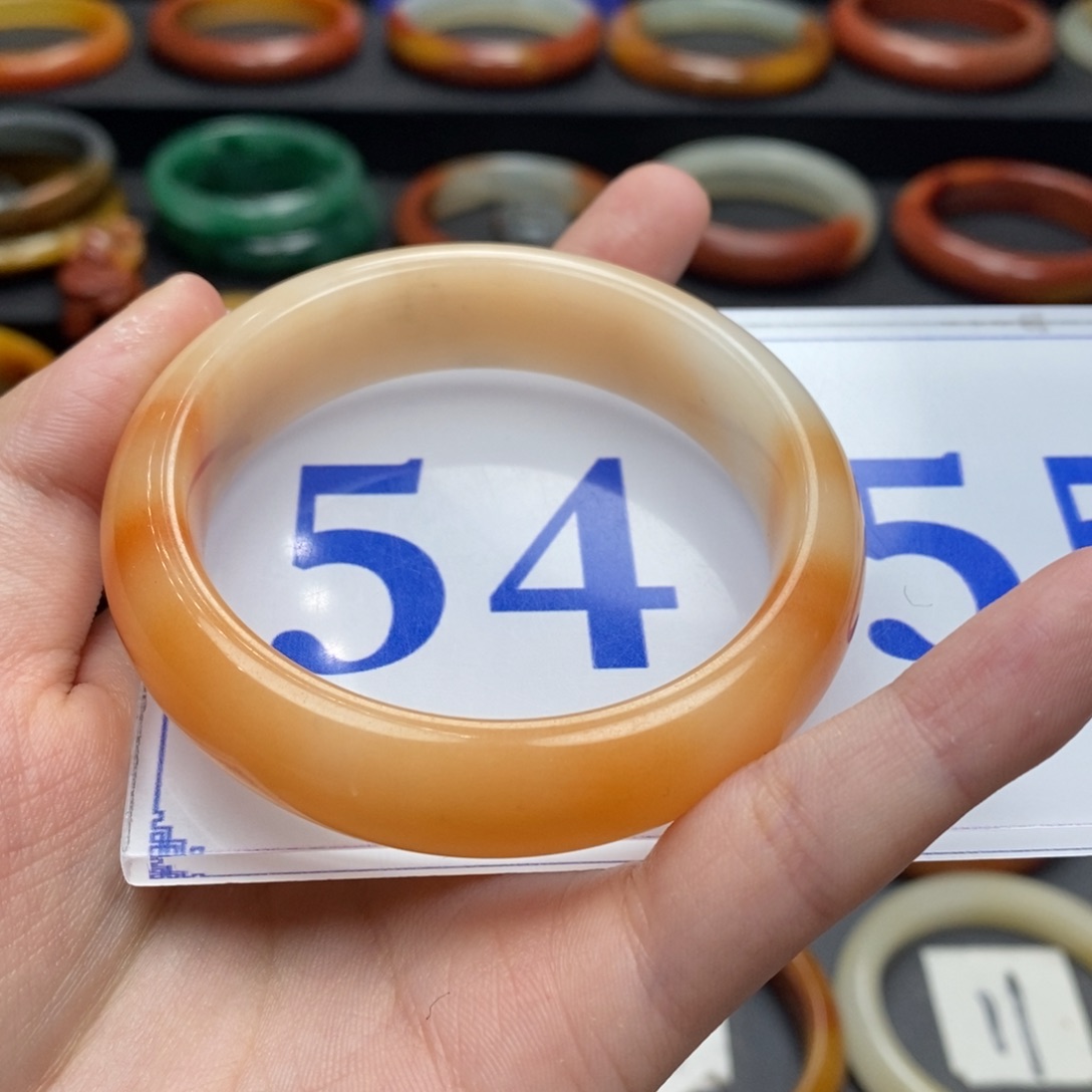 石英质玉（黄龙玉）手镯未镶嵌