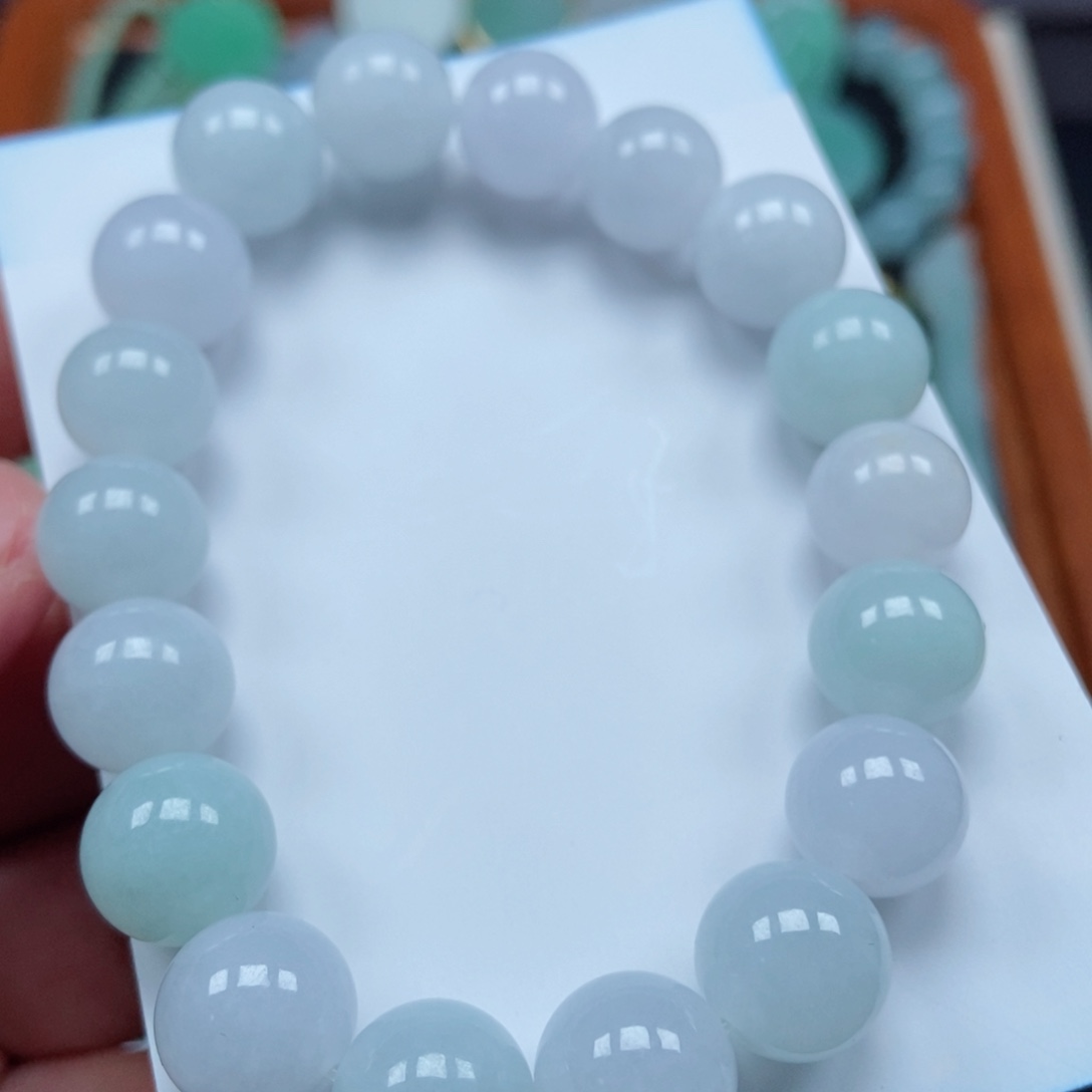 翡翠颈饰未镶嵌珠串