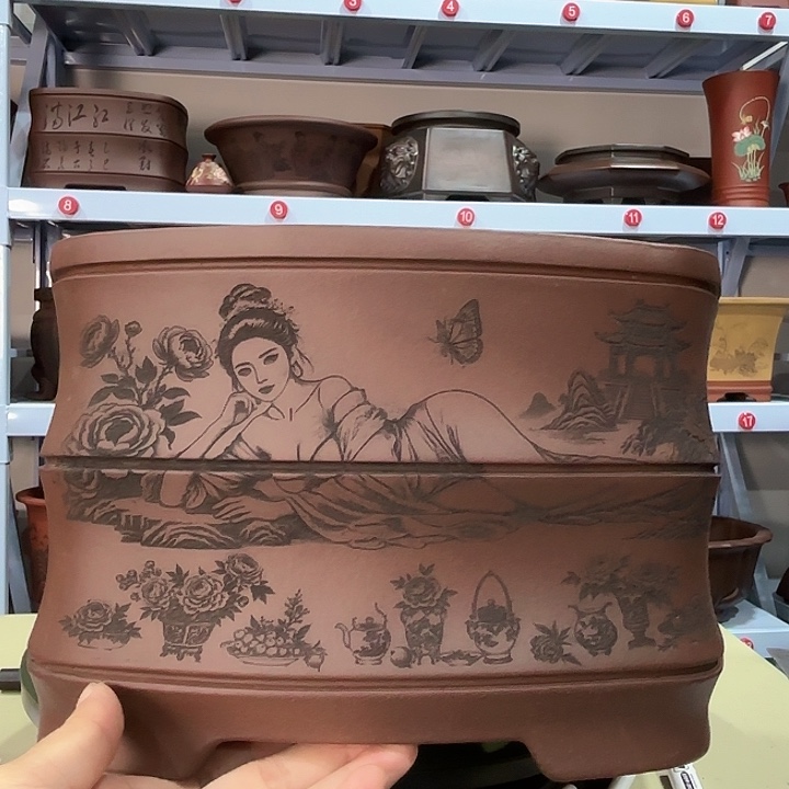 紫砂花盆刻绘国色天香