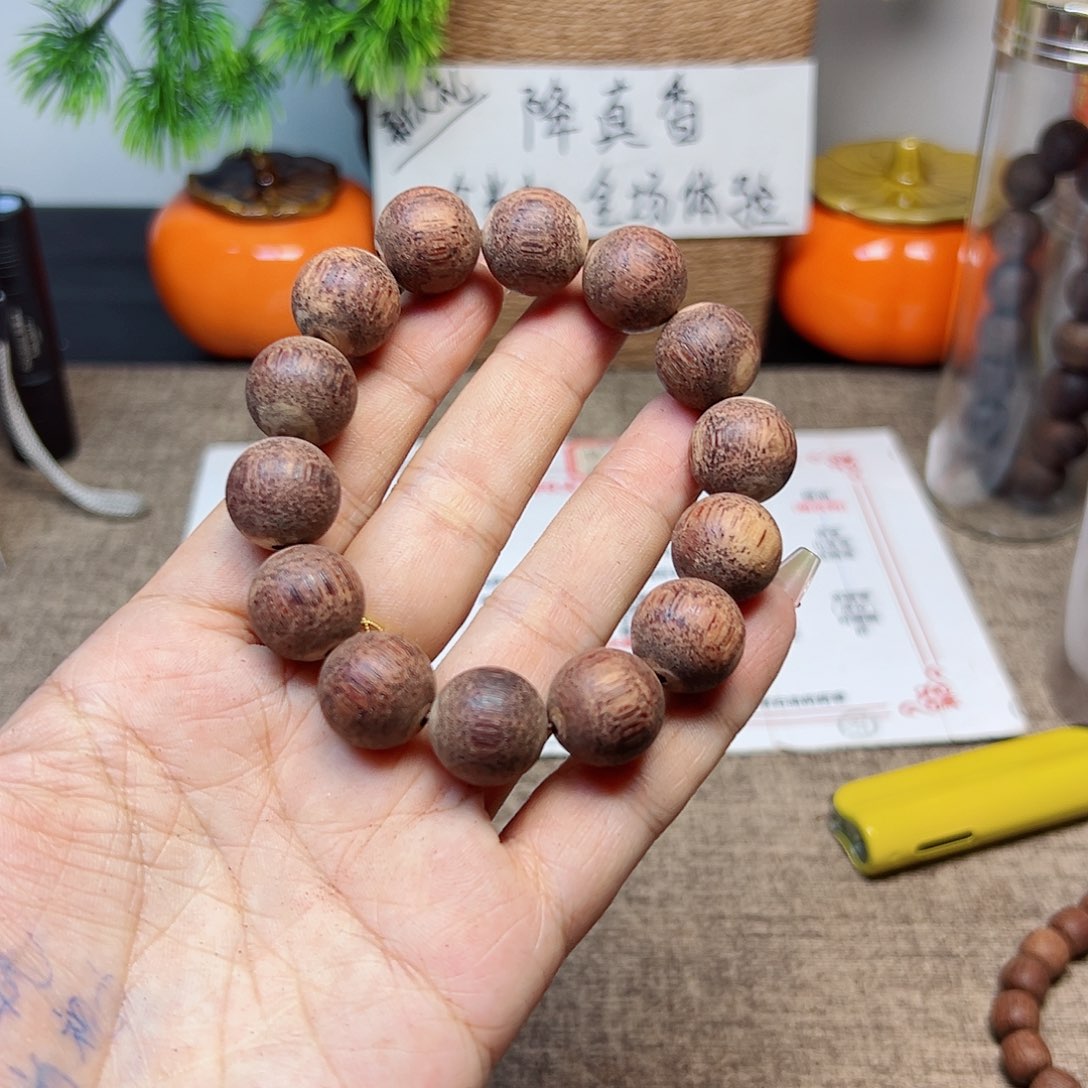 藤类飘****英降真香缅甸东枝料白油超一档藤心1.5精品