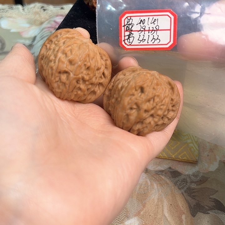 文玩核桃把件磨盘