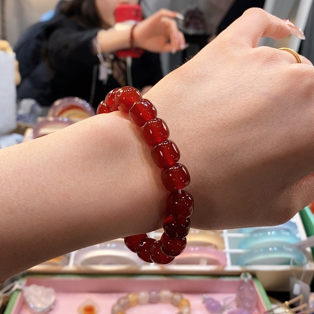 玛瑙/玉髓手镯未镶嵌