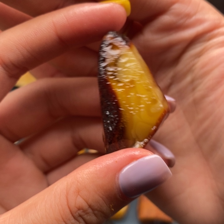 定制琥珀未镶嵌蜜蜡