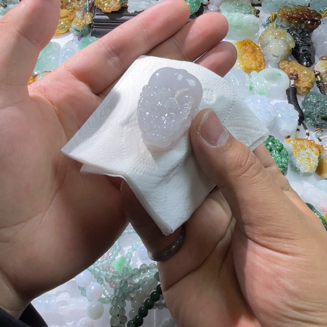 翡翠颈饰未镶嵌天然