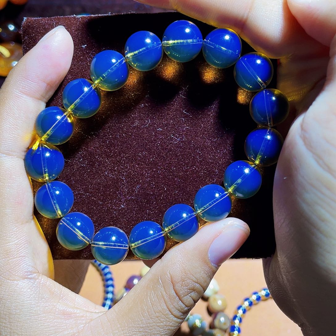 蓝珀裸石未镶嵌异色珀12