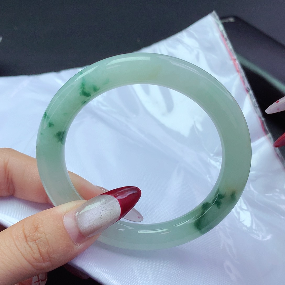 【闪购商品】翡翠手镯未镶嵌a 065800