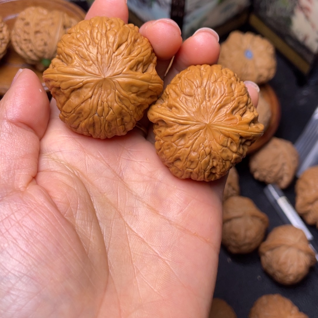 文玩核桃把件约**人41铁锤