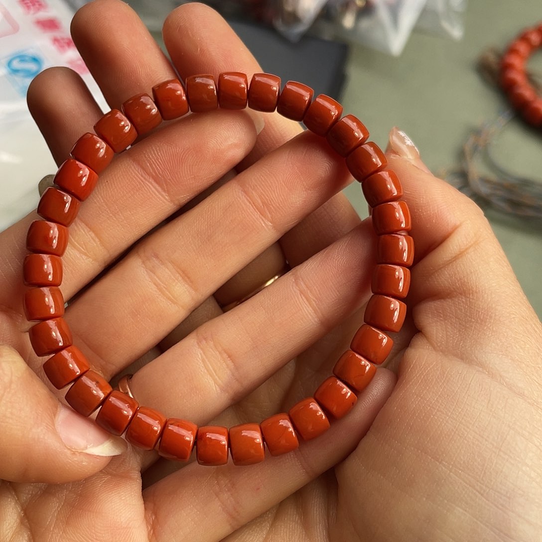 南红玛瑙手链未镶嵌