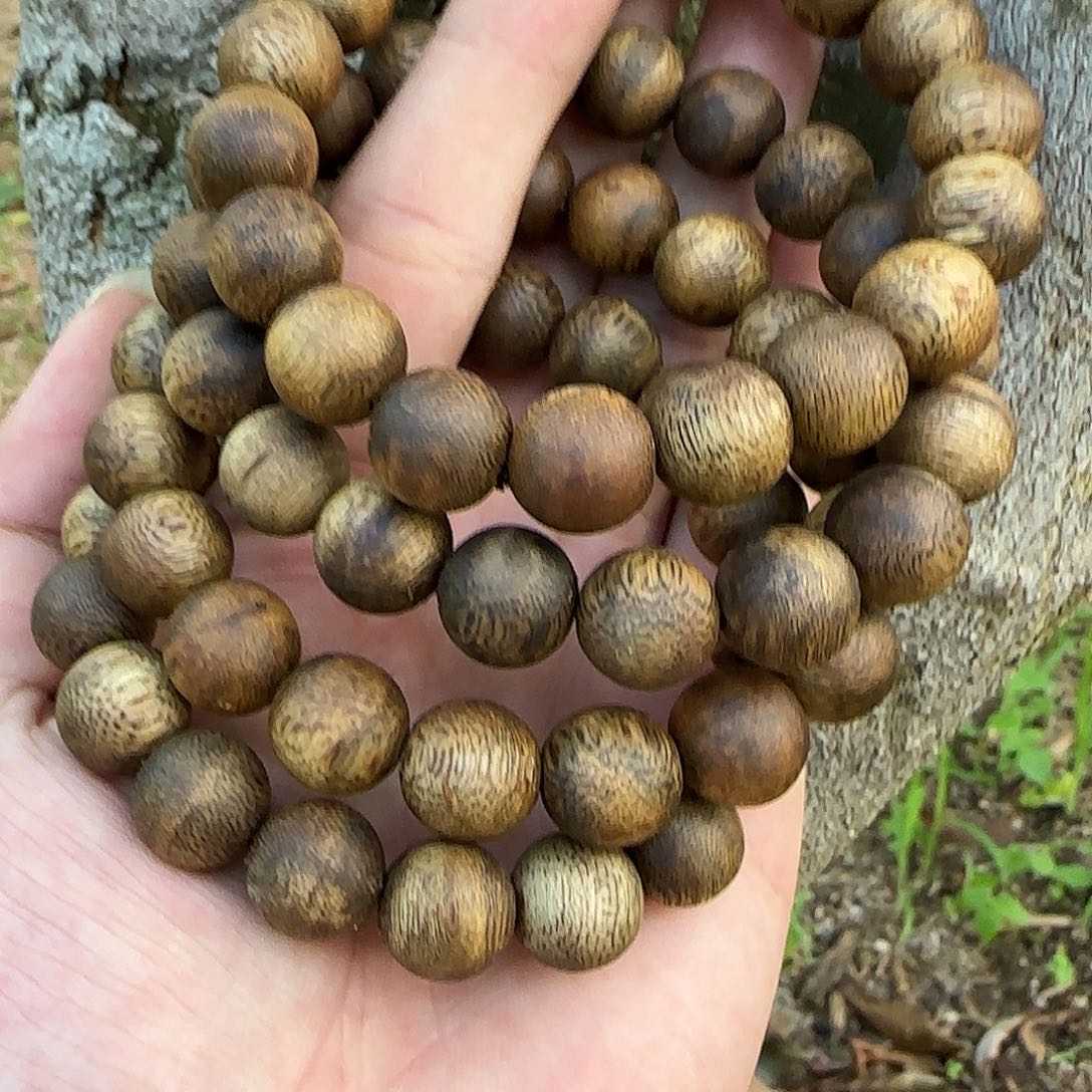 沉香碎屑沉香奇楠沉香圆珠单圈1.2-9g+凹身多样性发一条