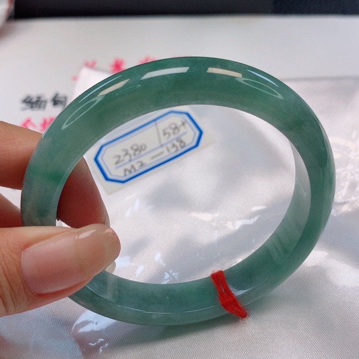 翡翠手镯未镶嵌c****e58+圈
