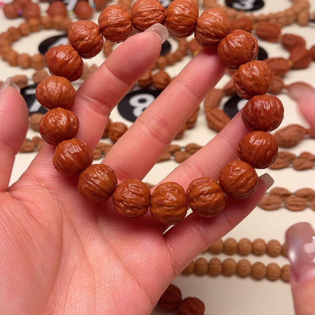 尛***孩文玩核桃吊坠方肚核桃