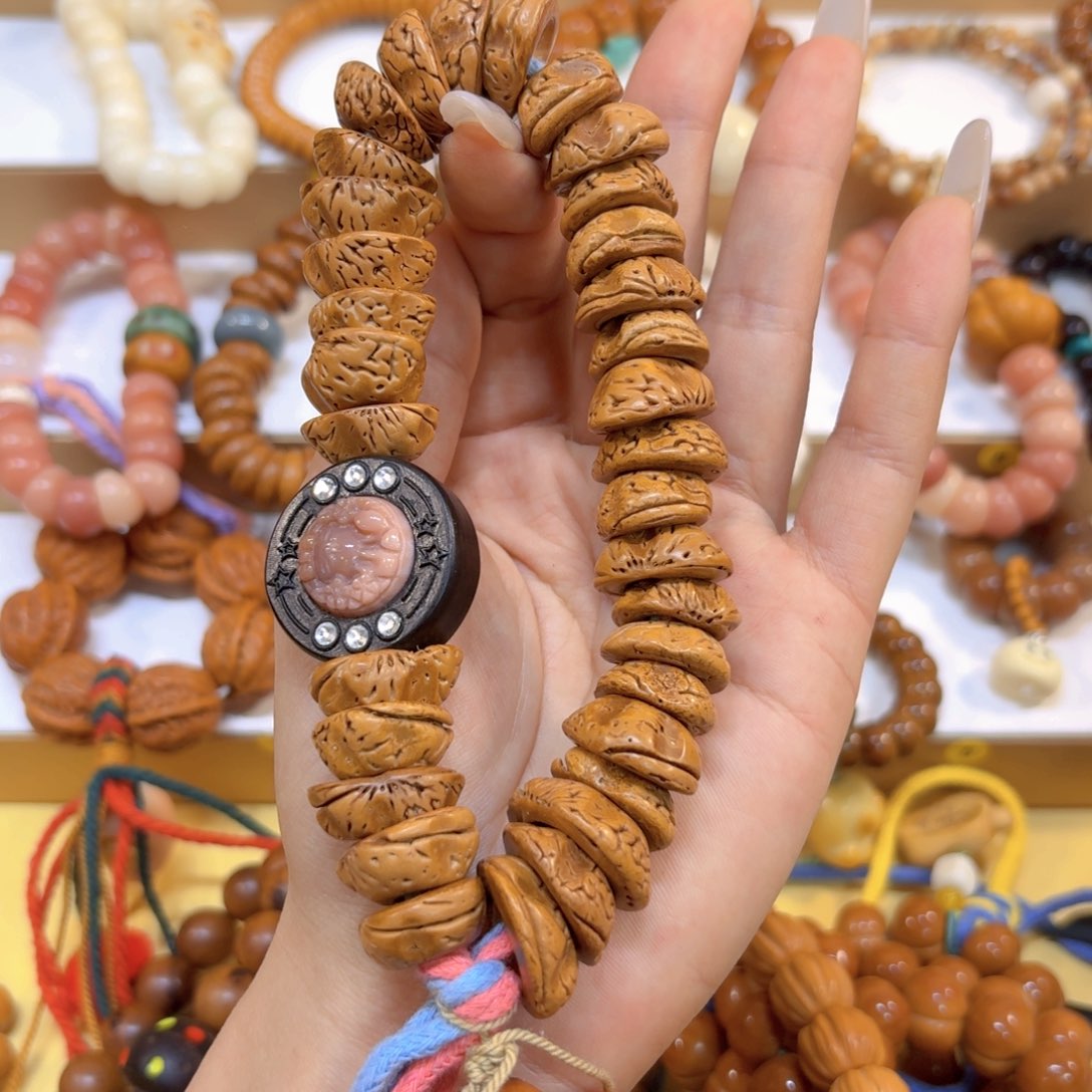 吊坠星月菩提桃核金碗