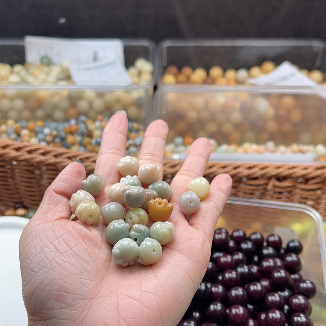 白玉菩提吊坠泰****宝Q/12mm/32颗