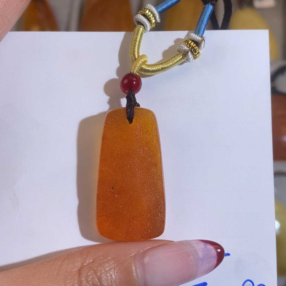 琥珀珠宝奇石未镶嵌