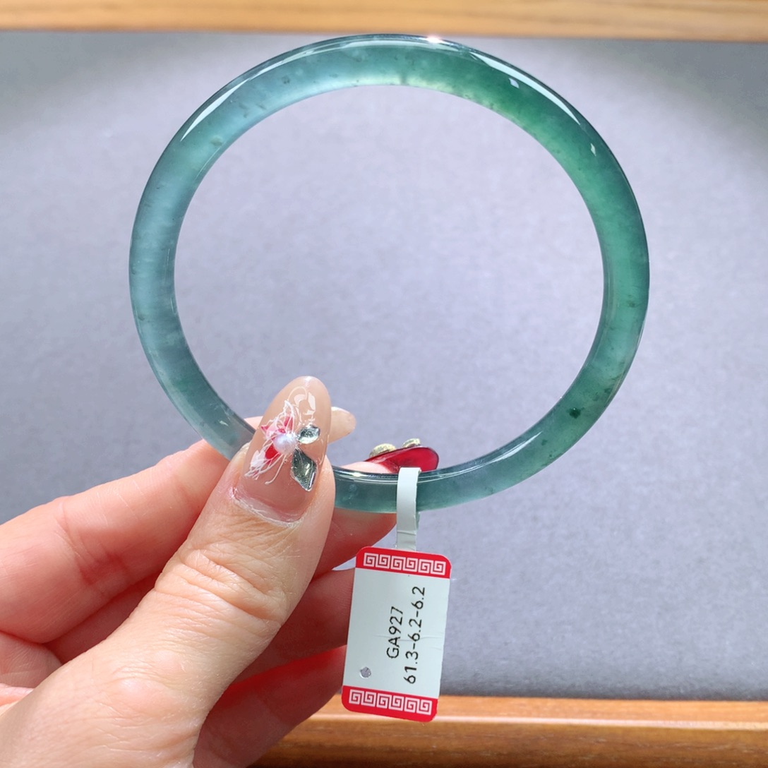 翡翠手镯未镶嵌天然翡翠手镯叮当镯