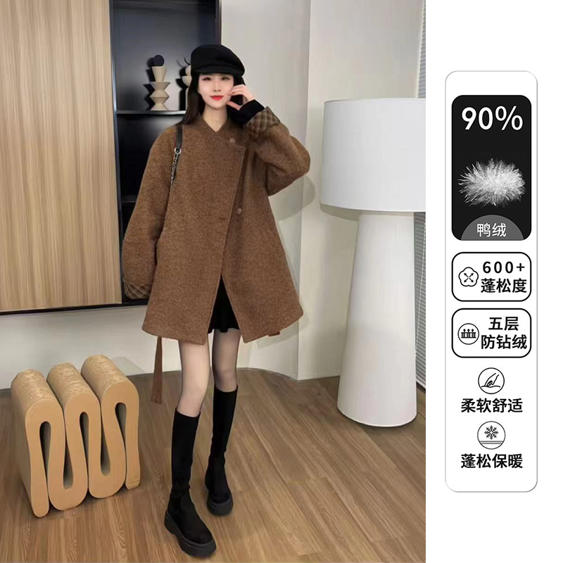 秋冬厚呢子甜妹小个子高级设计感圈圈绒短款羽绒大衣女