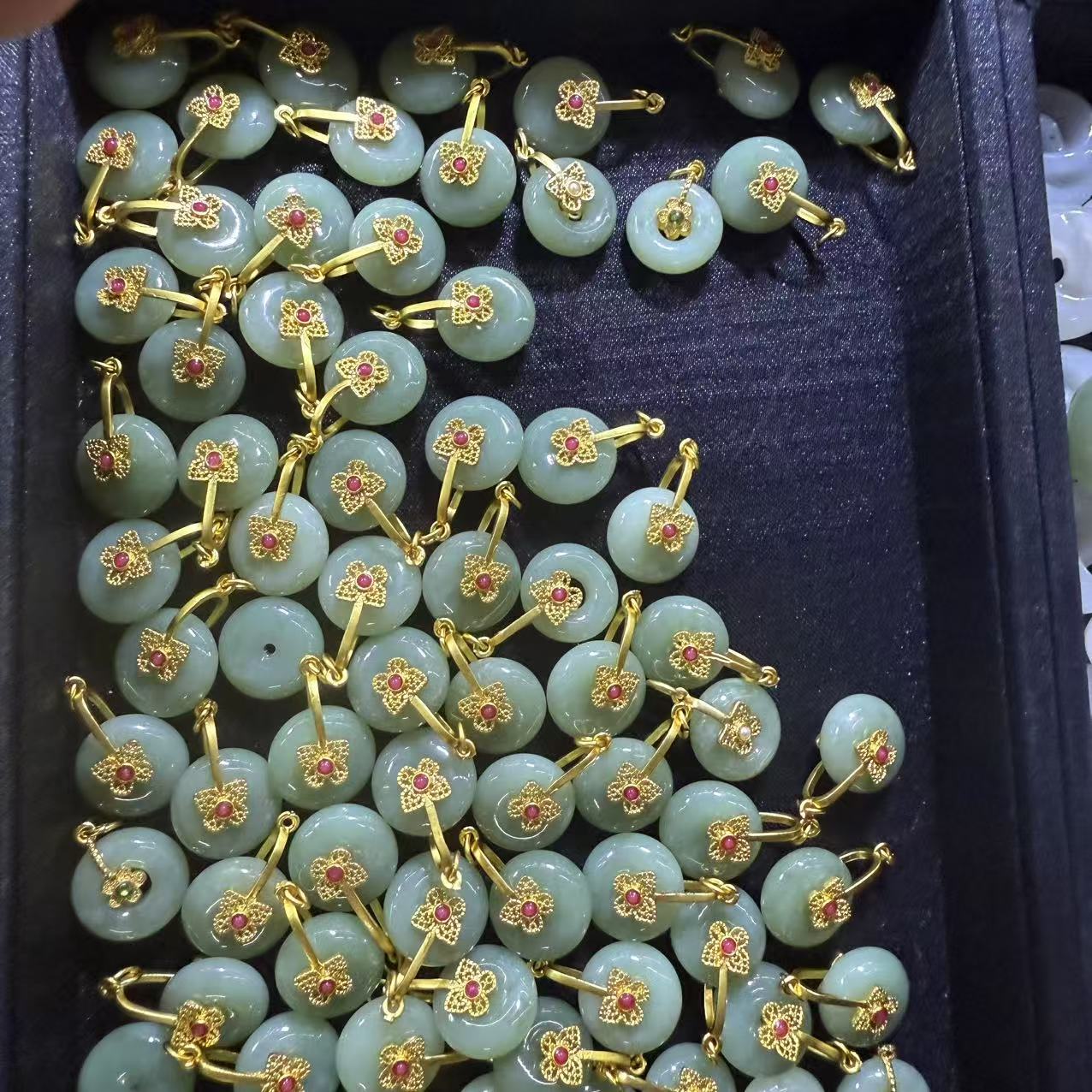 天然和田玉平安扣吊坠-多样性发一