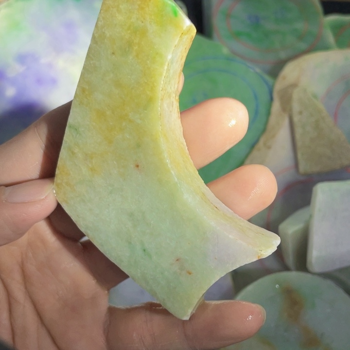 翡翠未镶嵌挂件片料
